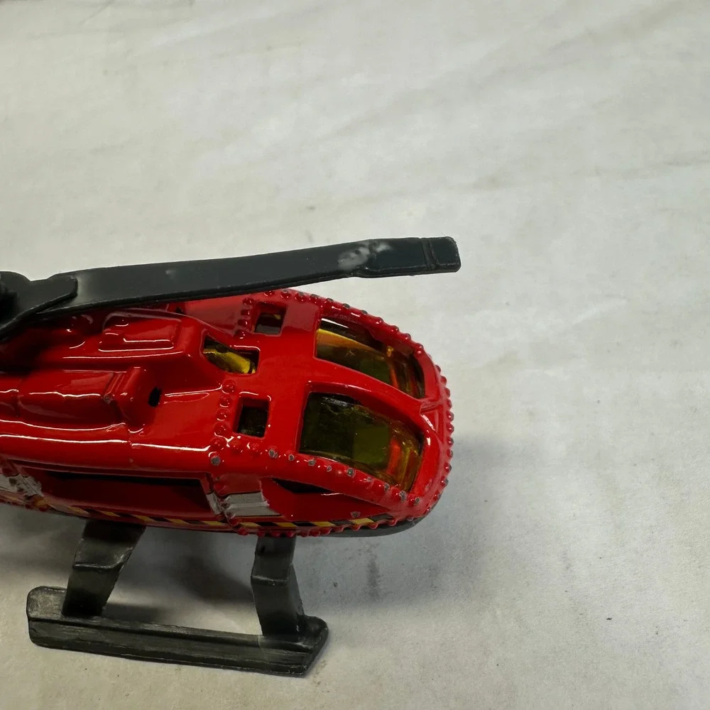 Matchbox‎ Red Rescue Helicopter Jurassic Park World Pterodactyl